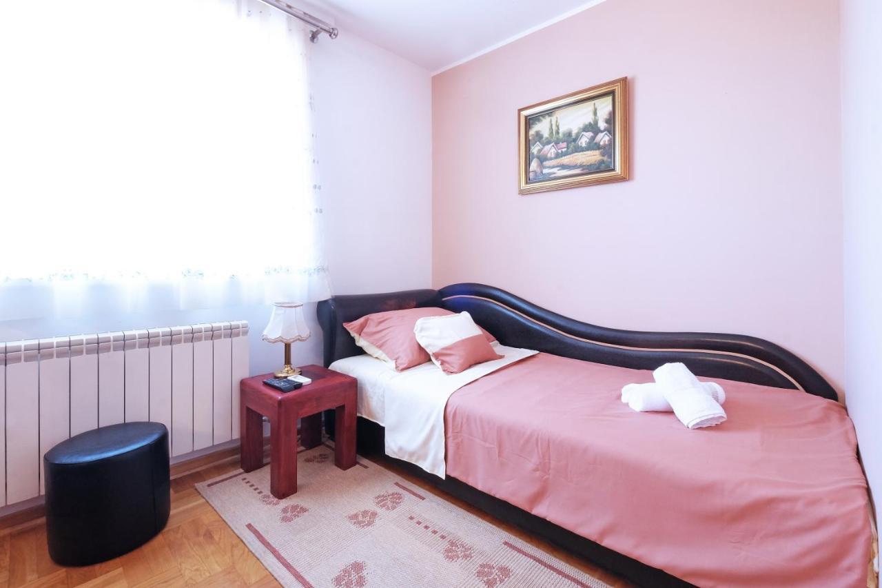 Villa Tower Gardos Belgrado Exterior foto